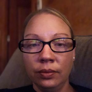 Meet your Posher, Adrienne